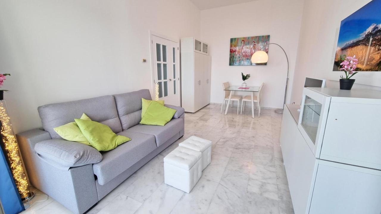 Slyline 40 Lujoso Apartamento De 1 Dormitorio - Muy Soleado Μπένιντορμ Εξωτερικό φωτογραφία